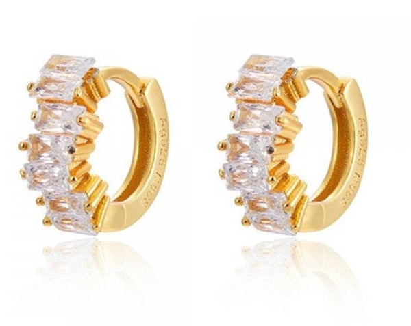 Oorbellen zirkonia steentjes 10 mm - goud