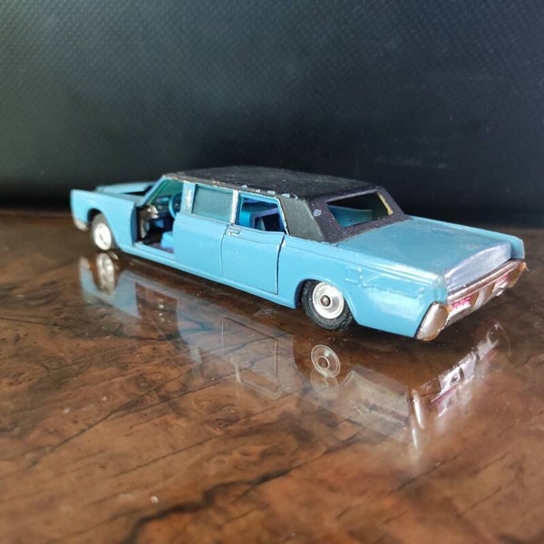 Lincoln Continental - Original  Limousine exécutive vintage 1967 262 1/43  Corgi Toys