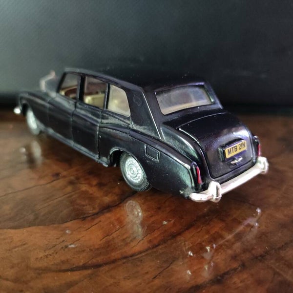 Rolls Royce Phantom V NOIR 152  1/43 Dinky Toys