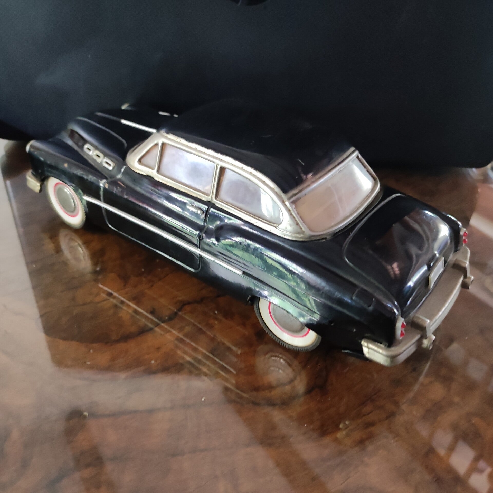 AMERICAINE BUICK ROADMASTER A FRICTION   1/18  ND