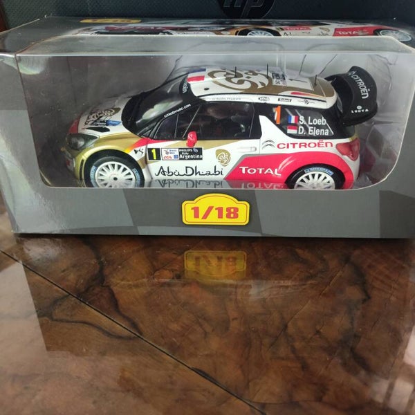 CITROEN DS3 WRC #1 Rallye Argentine 2013 Loeb/Elena 1/18  IXO