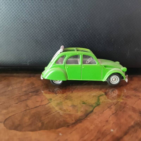 CITROEN2 CV 6 VERTE  série 1200  1/43 SOLIDO
