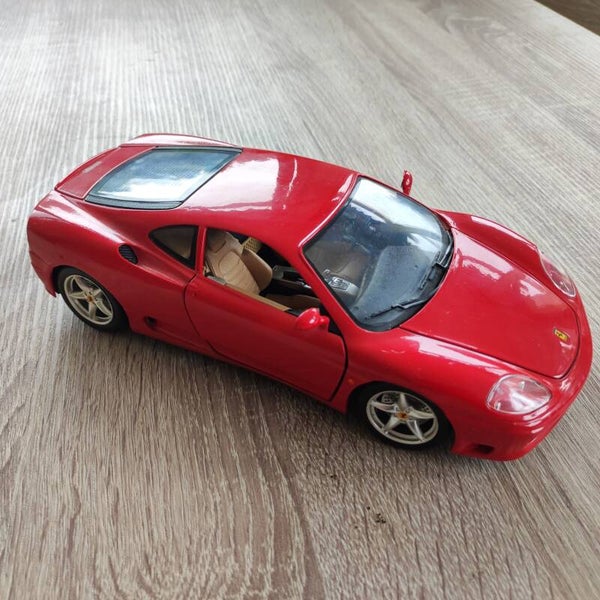 FERRARI 360 Modena 1999 ROUGE 1/18 BURAGO