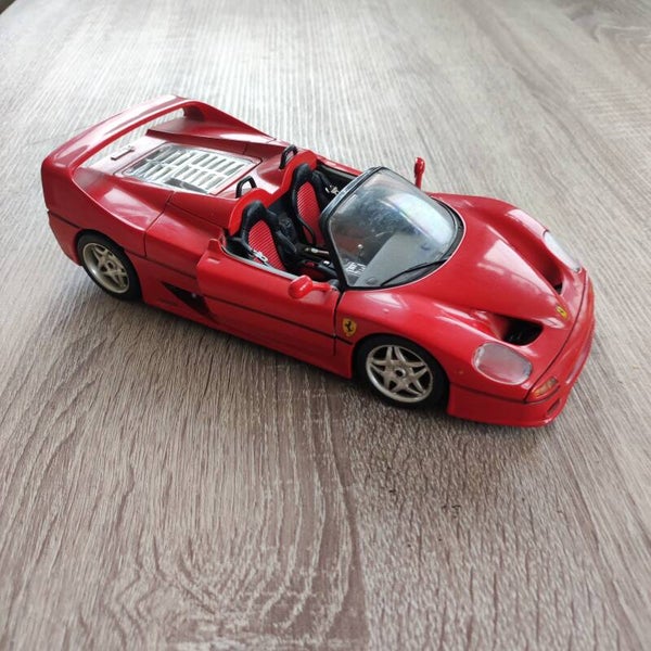 FERRARI F50  1995 ROUGE 1/18 BURAGO