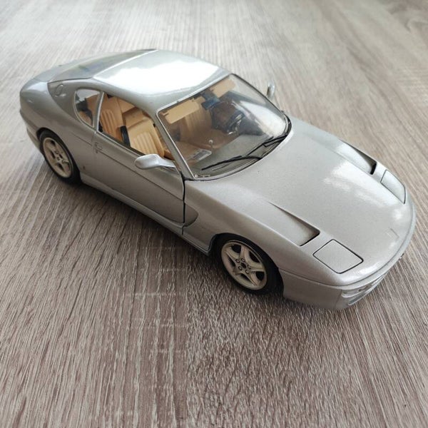 FERRARI 456 GT 1992 GRISE 1/18 BURAGO