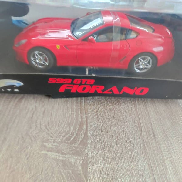 FERRARI 599 GTB FIORANO TRES RARE  1/18 HotWheels
