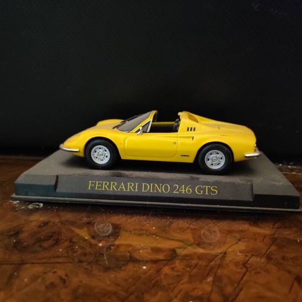 Ferrari DINO 246 GTS 1/43 Ixo - Fabbri Ferrari Collection
