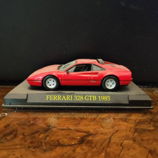 Ferrari 328 GTB  1/43 Ixo - Fabbri Ferrari Collection