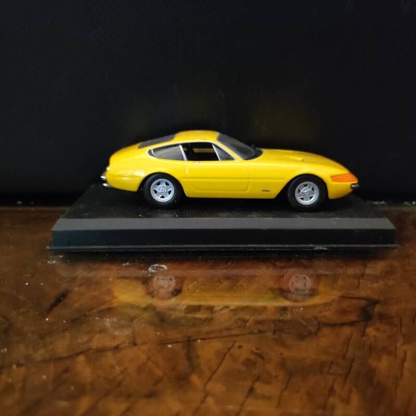 Ferrari 365 GTB/4  1/43 Ixo - Fabbri Ferrari Collection