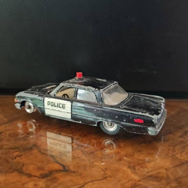 FORD Fairlane Police   1/43 IDINKY TOYS