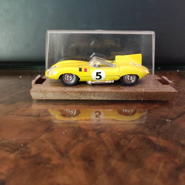JAGUAR D TYPE HP 360 1954-60 #5 R151  1/43 BRUMM