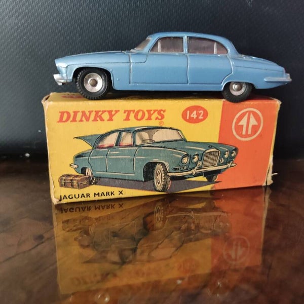 Jaguar  MARK X REF 142 1962/68  1/43 DINKY TOYS