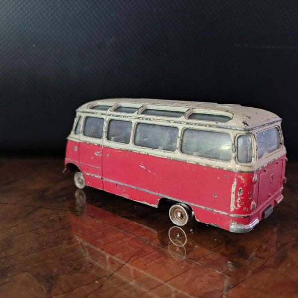 MERCEDES-BENZ  CAR   1/43 DINKY TOYS