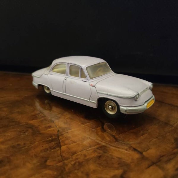 PANHARD   PL17  1/43  DINKY TOYS
