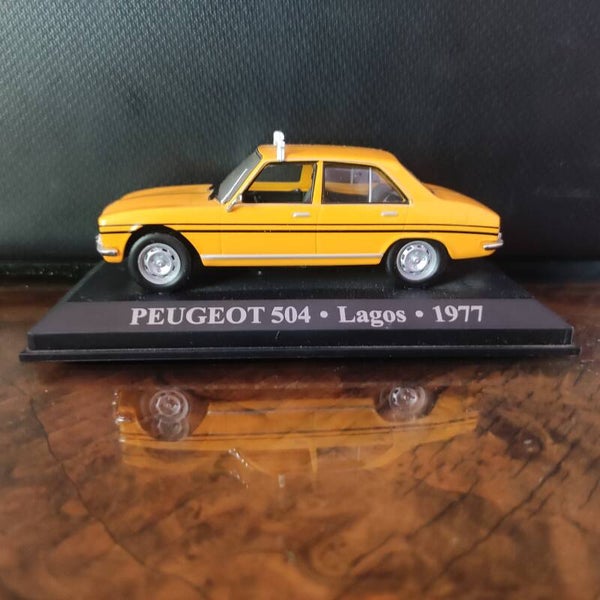 PEUGEOT 504  TAXIS LAGOS 1977  1/43   IXO