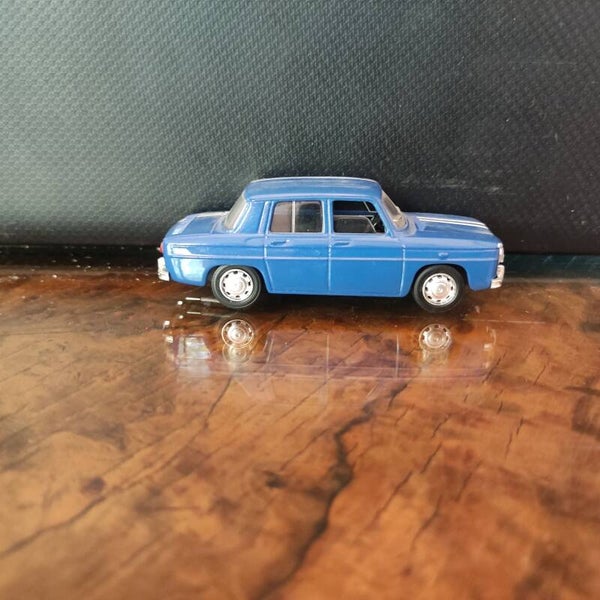 RENAULT8 GORDINI 1/43  SOLIDO