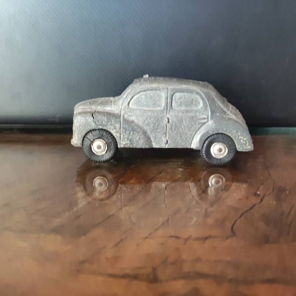 RENAULT 4CV  BRIQUET 1/43