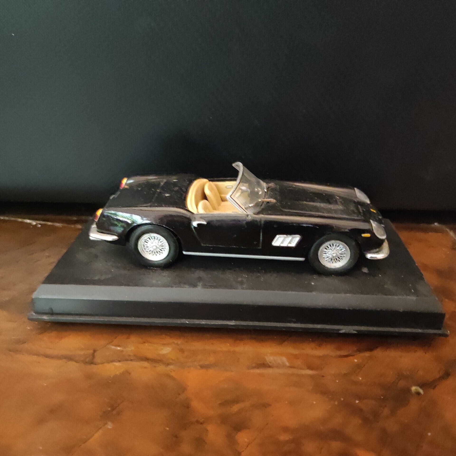 Ferrari 250 GT CALIFORNIA 1/43 Ixo - Fabbri Ferrari Collection