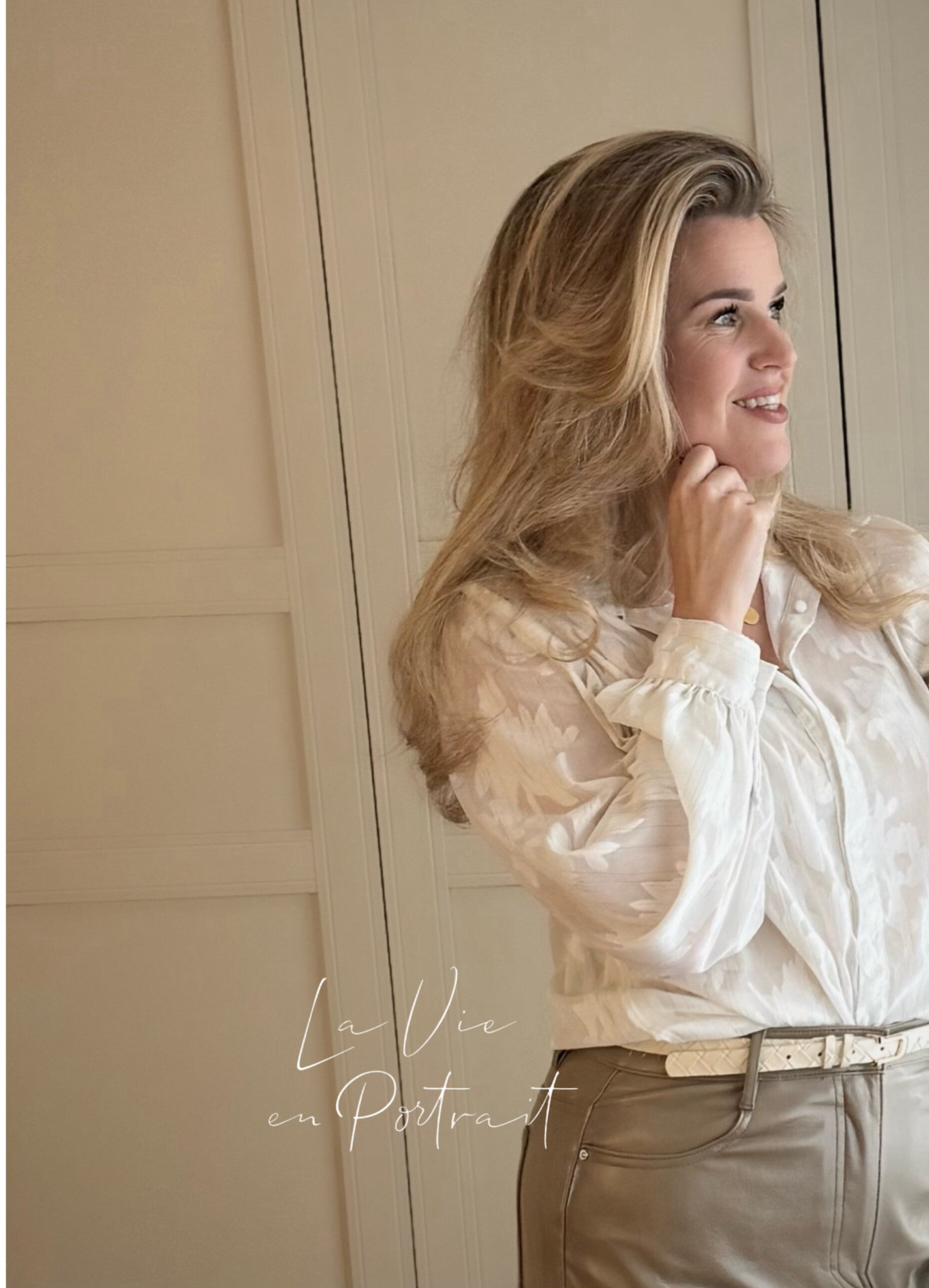 Neomi de vogel kunstenares en eigenaresse la vie en portrait hei art portret geschilderd handgemaakt 