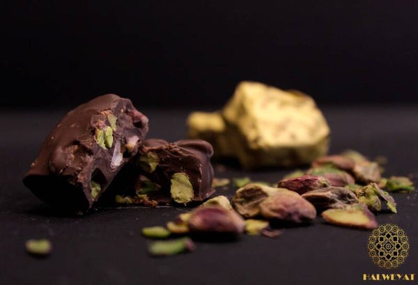 RedRose Pistachio & Milk chocolate Block