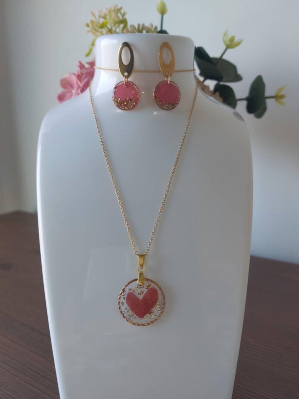 Handgemaakt set hanger met oorbellen , (epoxy) nr.O11