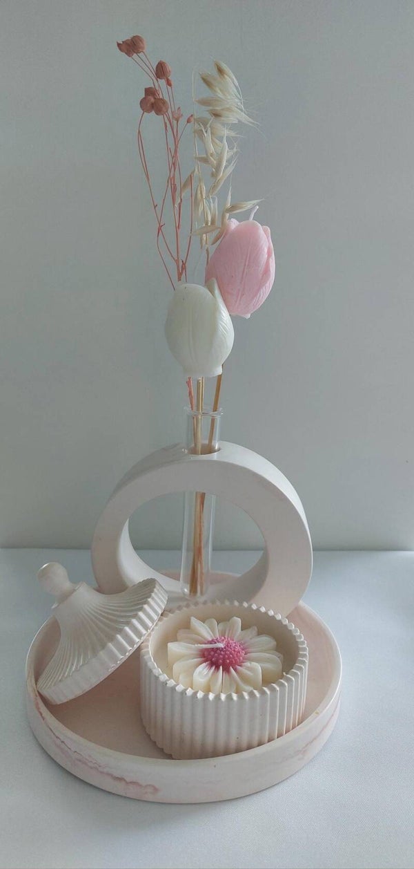 Handgemaake set gips (schaaltje,ovale vaas,gedroogde bloemen,kaars) verkrijgbaar in verschillende kleuren nr.G03