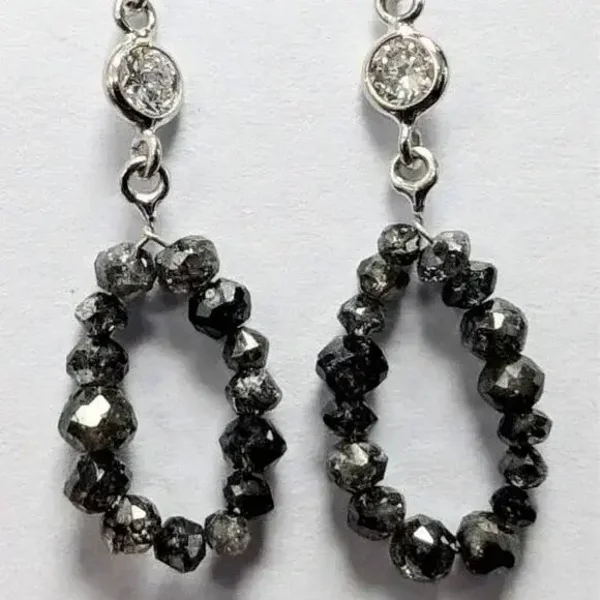 Earrings.  10K White Gold 0.95G Natural Black And Gray Diamond 3.01Ct.
