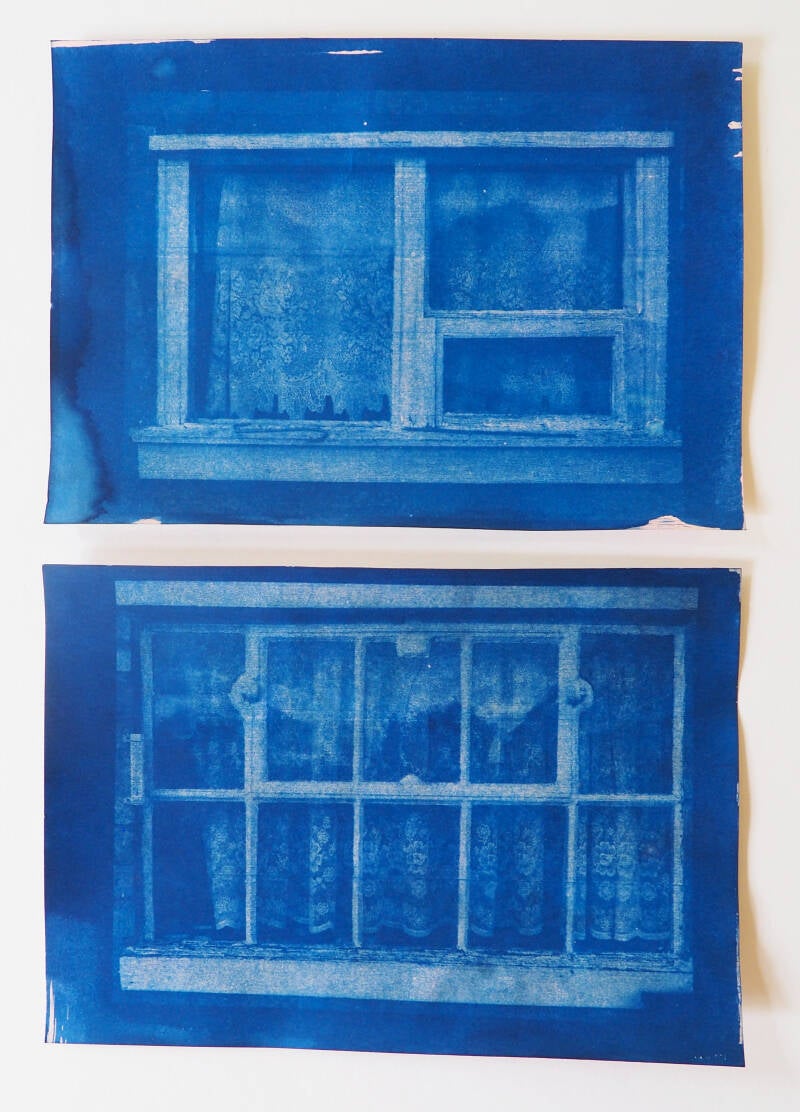 Cyanotype op licht roze papier, 20,8 x 14,5cm, 2026
