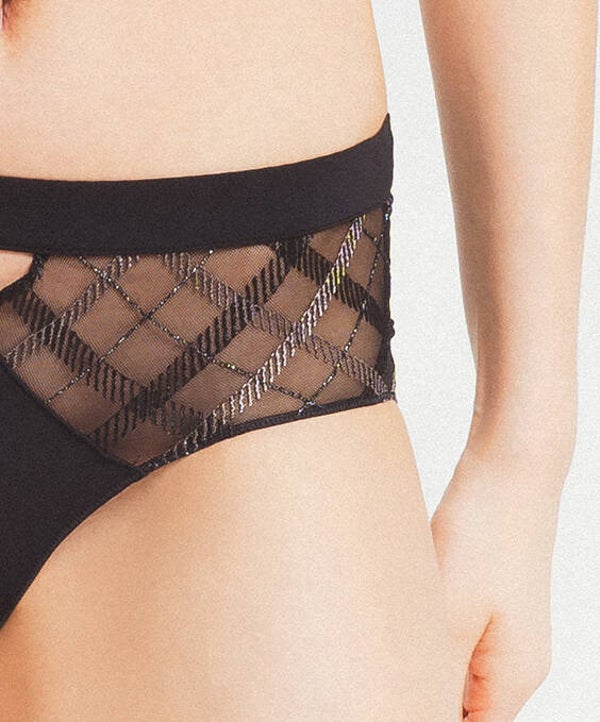 Brazilian Louisa Bracq Albanach Black