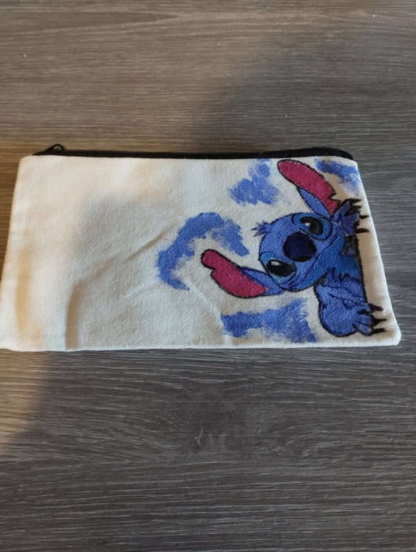 trousses stitch