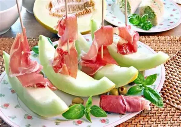 Melon con jamon Serrano