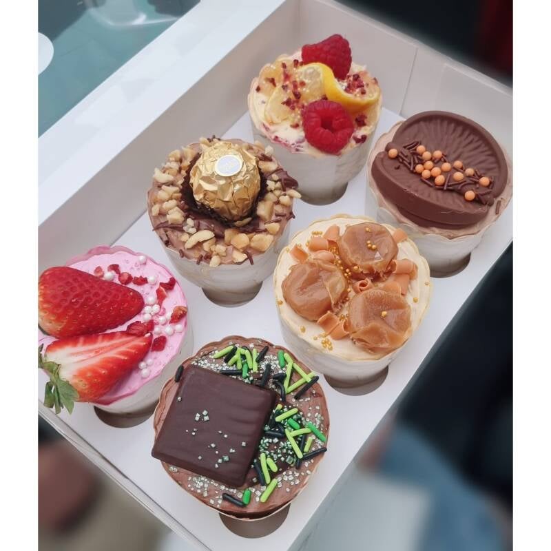 6 mini cheesecakes