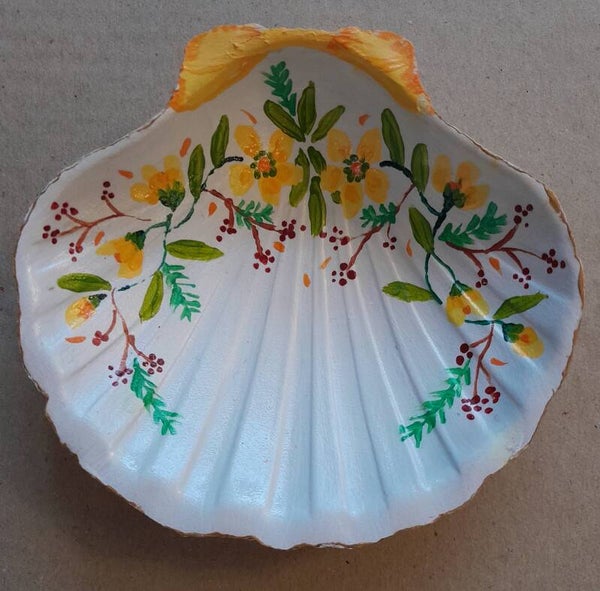 scallop shell trinket dish
