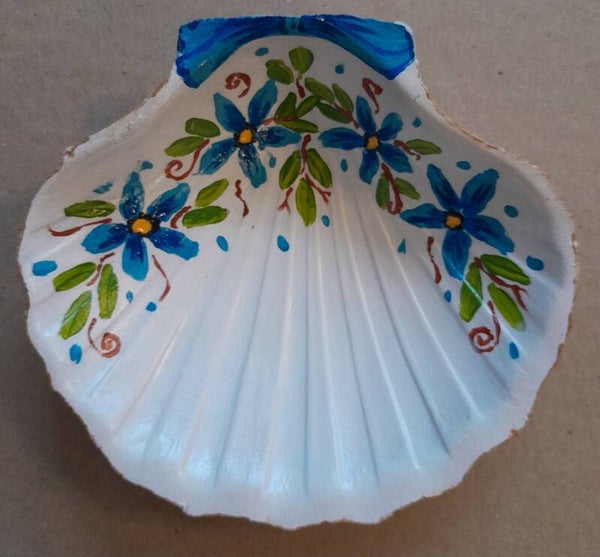 Scallop shell trinket dish