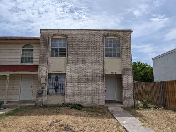 7722 Glen Meadows