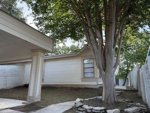7814 Broadwick Dr.