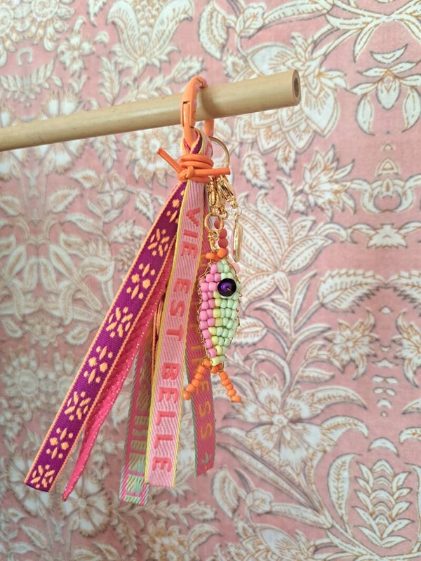 Bagcharm met steekmarkeerders vis Pastel