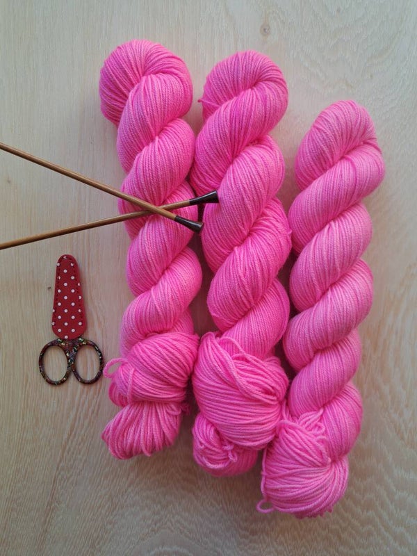 Merino DK Hot Pink