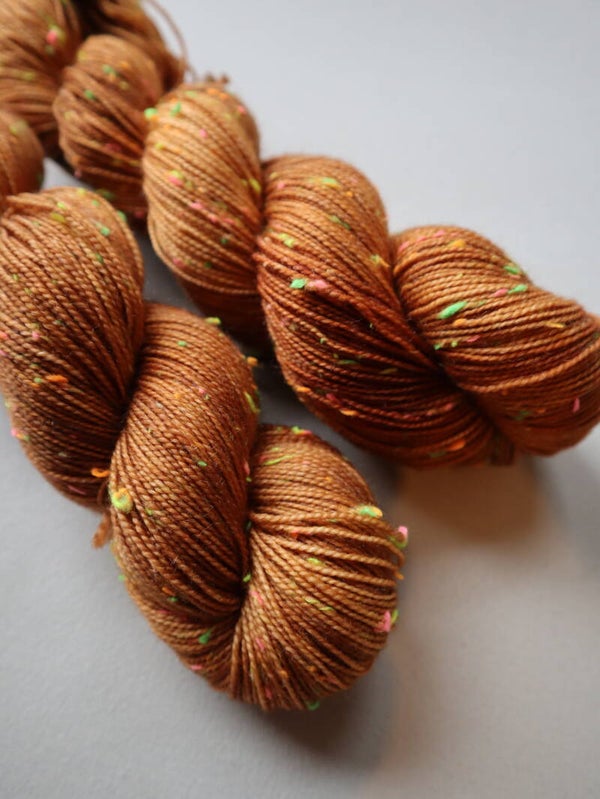 Neon confetti Caramel