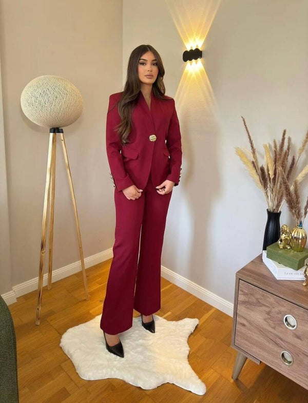 KOSTUM SERIOZ ME KOPSA GOLD VISHNJE 111213