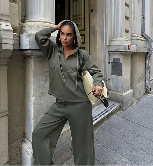 KOSTIM SPORTIV JESHIL