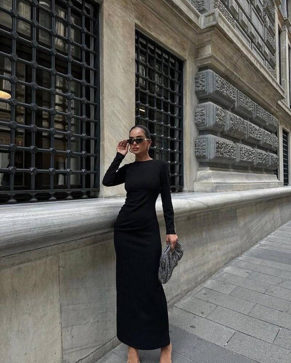 FUSTAN I ZI I THJESHT I GJATE