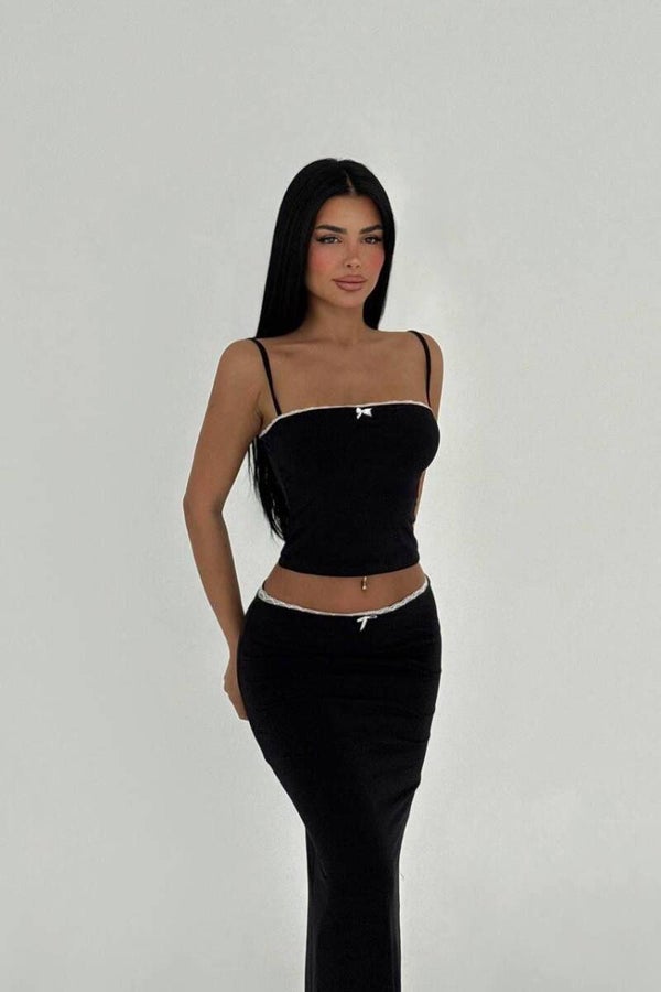 KOSTUM I ZI KANATJERE DHE FUND 1573