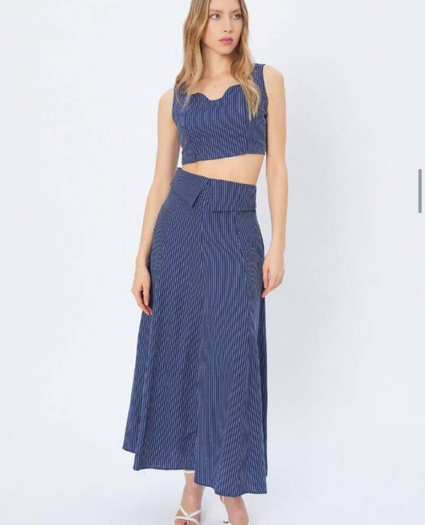 KOSTUM CROP DHE FUND BLU ME VIJA BARDHE