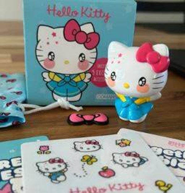 Hello Kitty & Friends: Hello Kitty