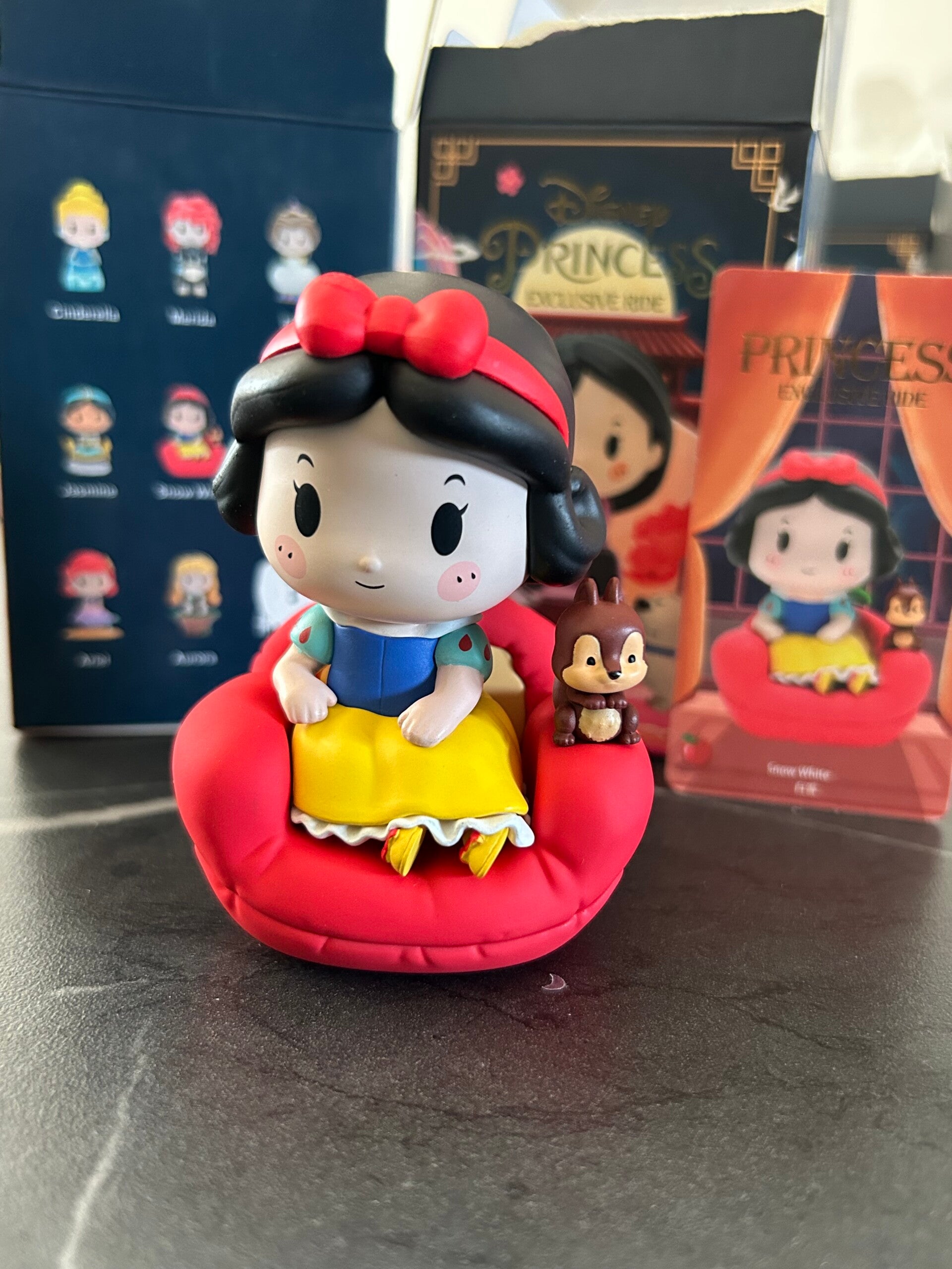 Popmart: Disney Princess Exclusive Ride - Sneeuwitje