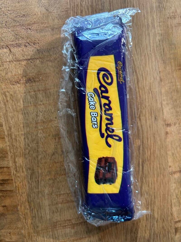 Candy Squishy: Caramel Cake Bar (20cm)