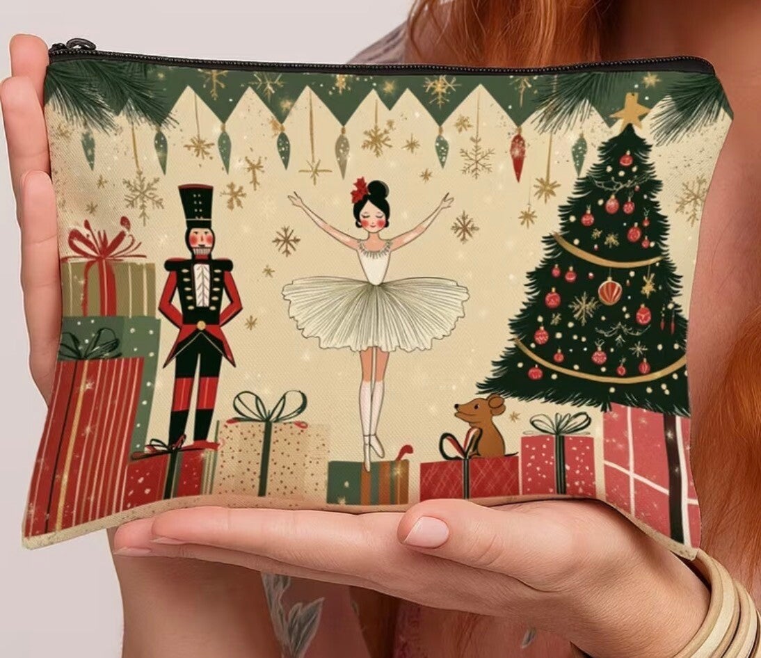 Notenkraker toilettas (26x18cm)
