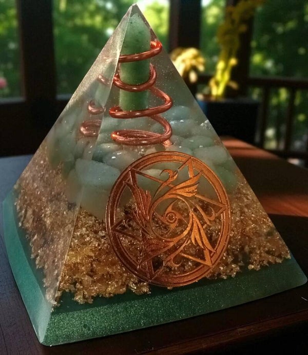 Resin Pyramid with Copper spiral & Aventurine Stones 9cm x 8cm