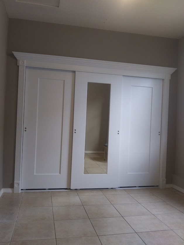 Closet door replacement service